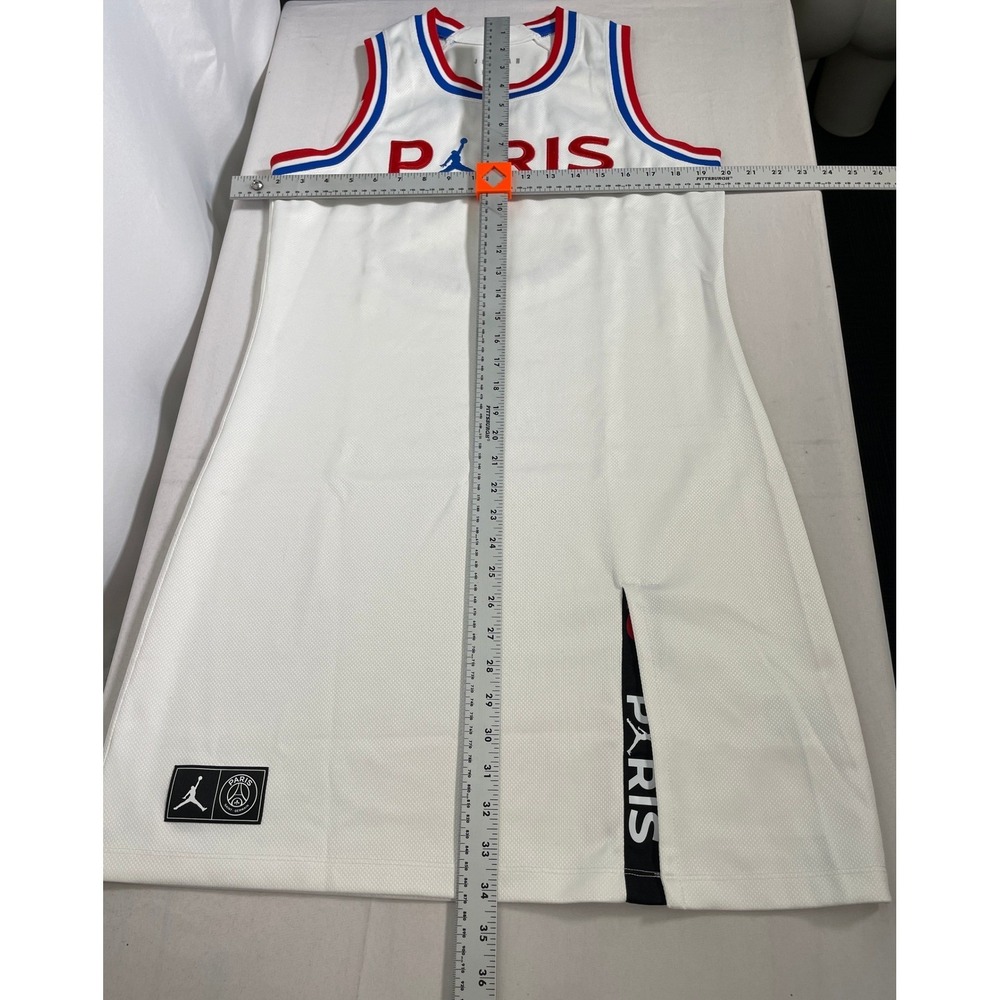 Paris Saint Germain Air Jordan White Red Blue Dress Jersey Women's MEDIUM - Picture 16 of 16